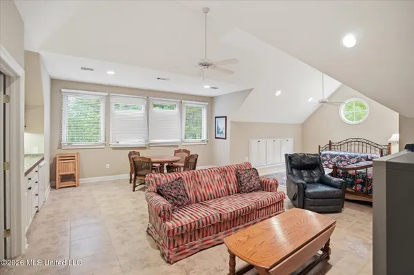 $1,595,000 | 136 Swan Sea Lane, Madison, MS 39110