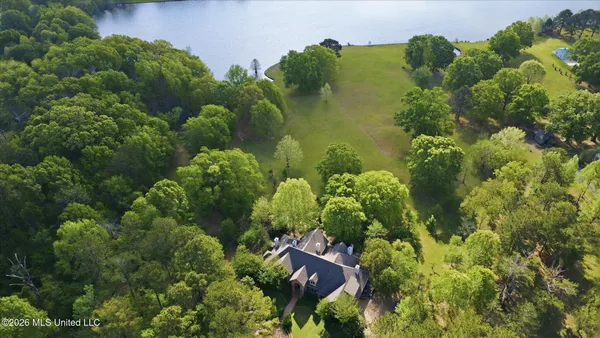 $1,595,000 | 136 Swan Sea Lane, Madison, MS 39110