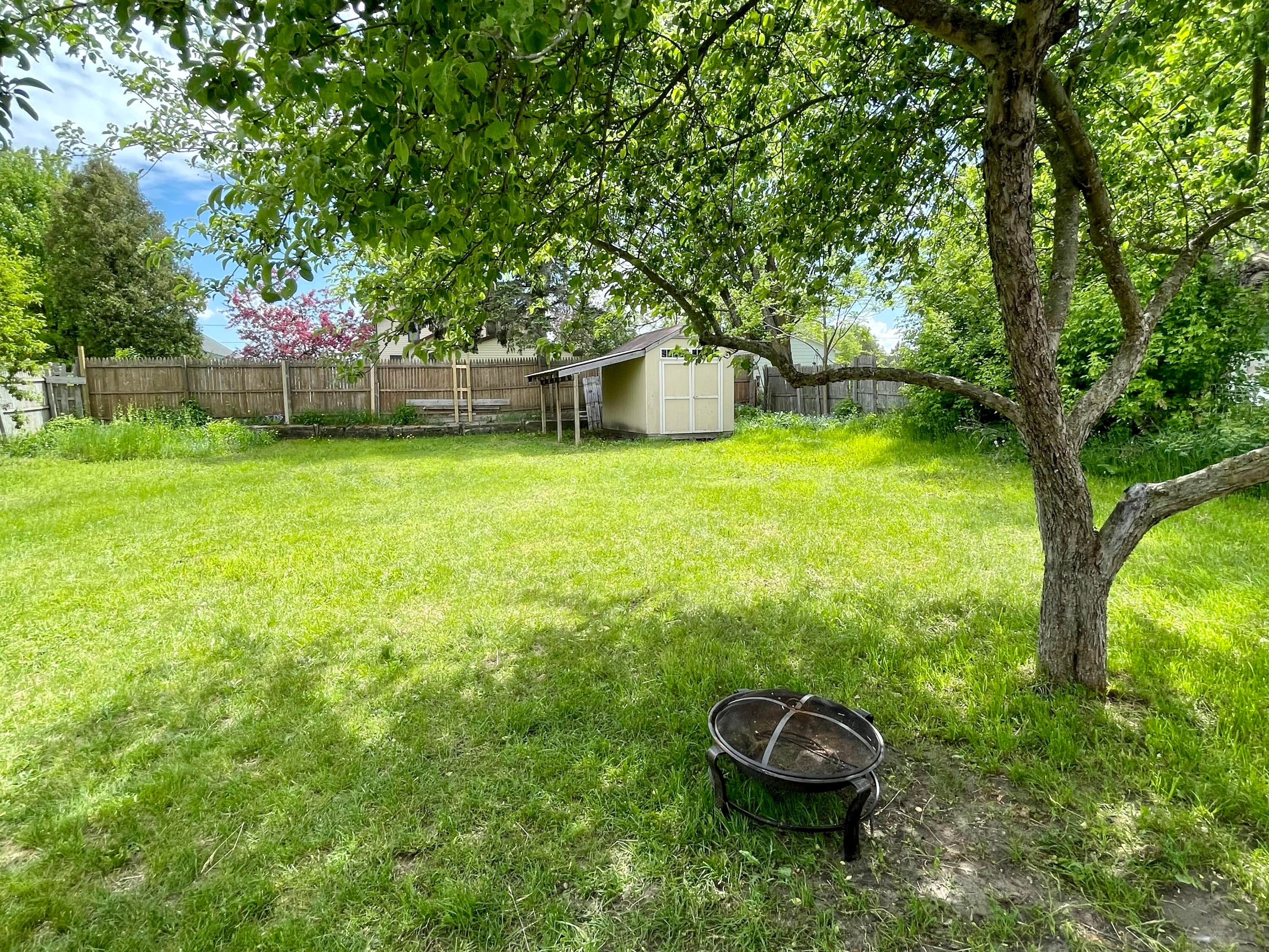 113 North Street Cheboygan, MI 49721 - Photo 2 of 22 Gallery Image 2