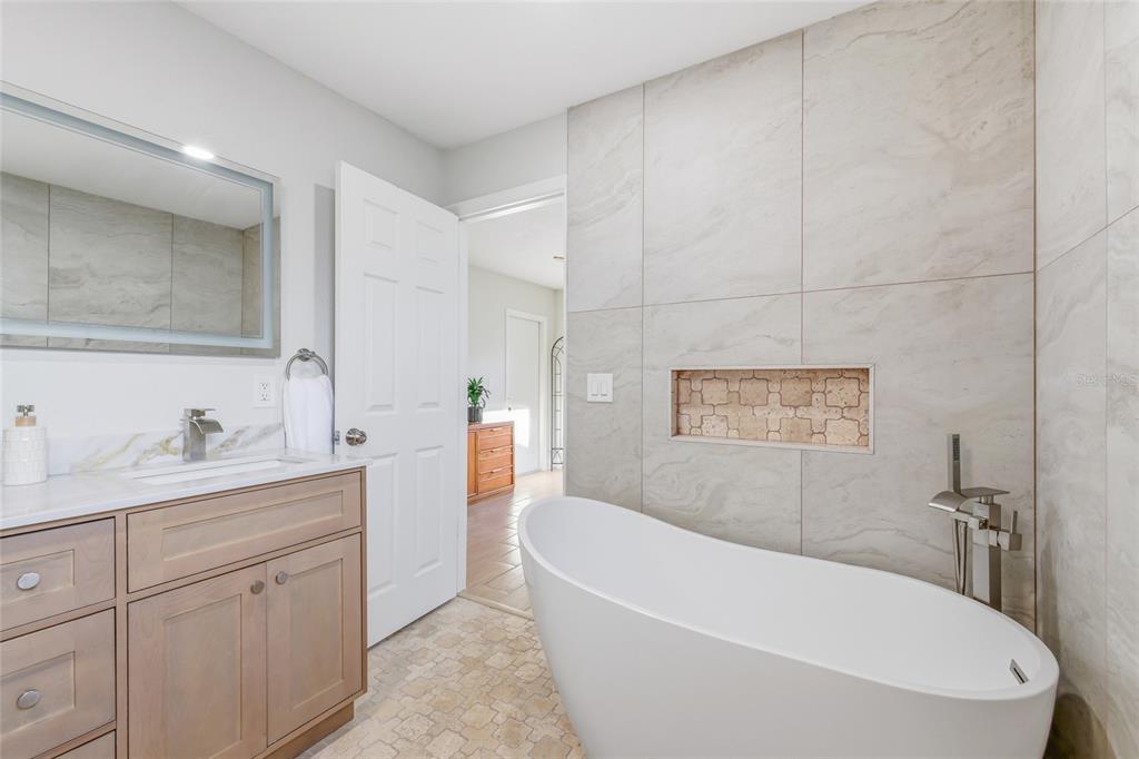 201 Dunkirk Road Oldsmar, FL 34677 - Photo 18 of 23