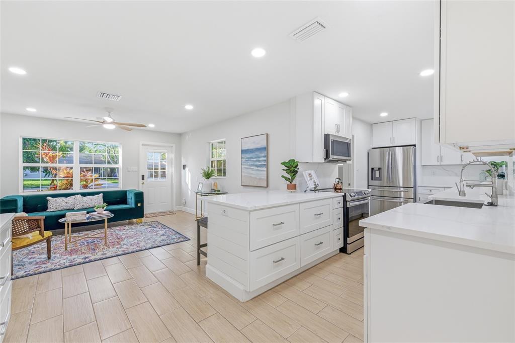 201 Dunkirk Road Oldsmar, FL 34677 - Photo 9 of 23