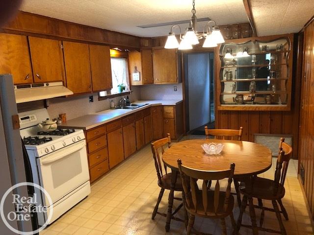 10165 Springborn Road Casco, MI 48064 - Photo 18 of 39