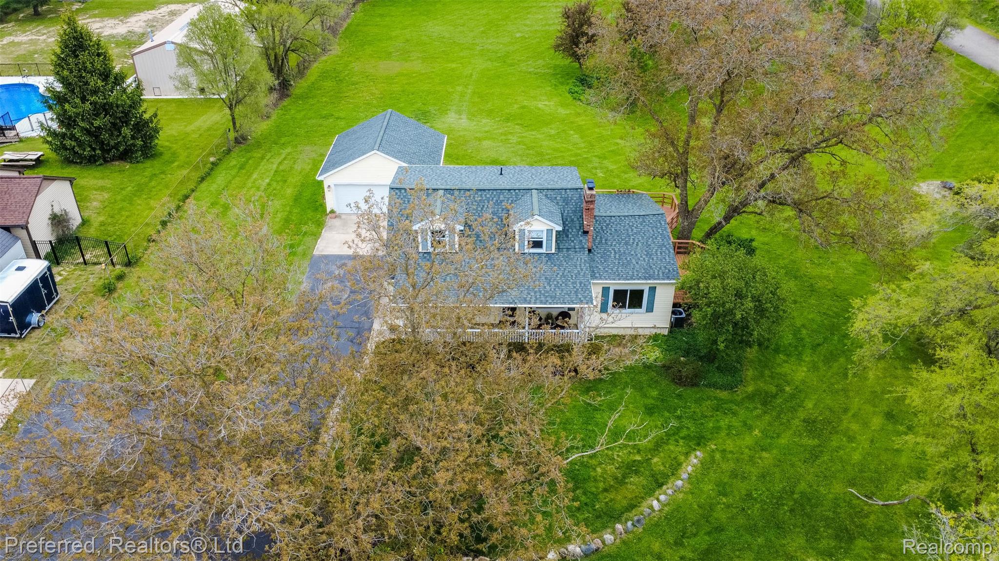 9840 Currie Road Northville, MI 48167 - Photo 51 of 62 Aerial view of property and surrounding area