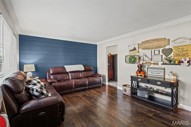 $214,900 | 9862 Glenmont Drive, Affton, MO 63123