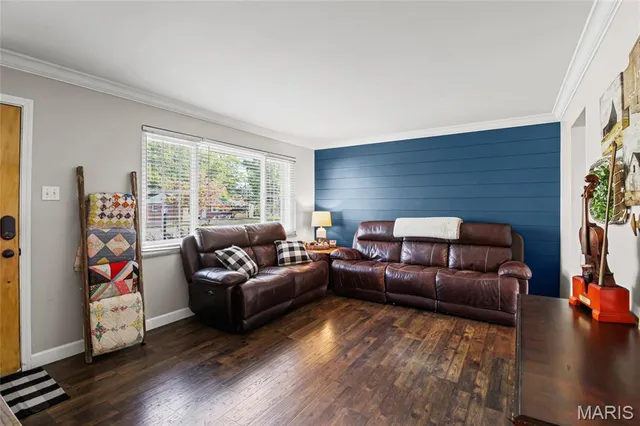 $214,900 | 9862 Glenmont Drive, Affton, MO 63123