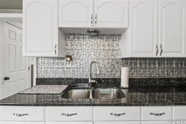 $214,900 | 9862 Glenmont Drive, Affton, MO 63123