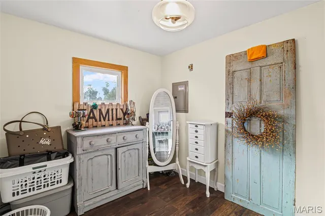 $214,900 | 9862 Glenmont Drive, Affton, MO 63123