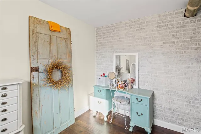 $214,900 | 9862 Glenmont Drive, Affton, MO 63123