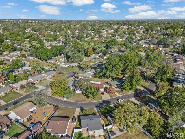 $214,900 | 9862 Glenmont Drive, Affton, MO 63123