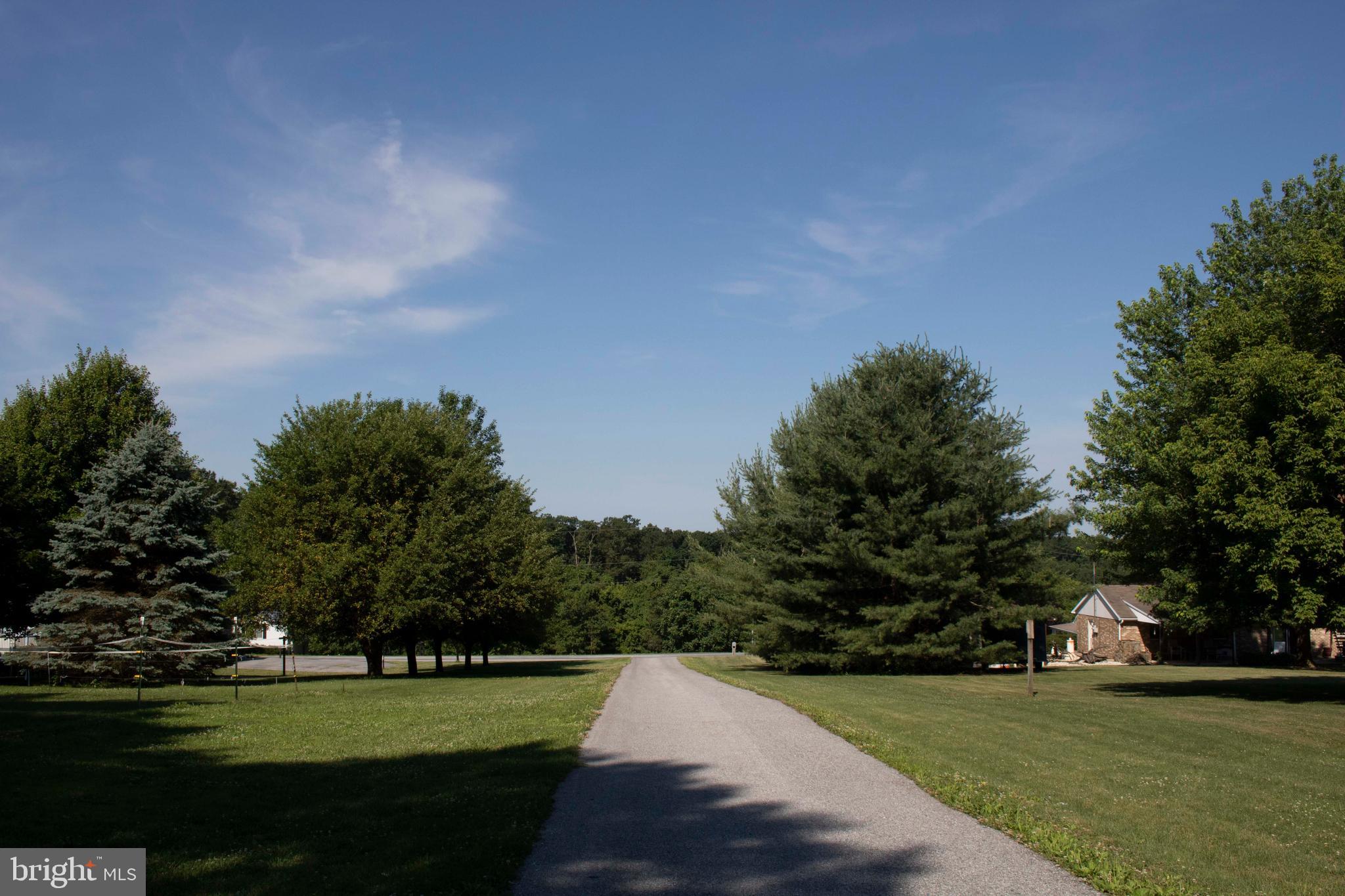 395 Newcomer Road Windsor, PA 17366 - Photo 2 of 11