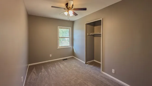 $192,500 | 3334 Ridgewood Drive, Champaign, IL 61821