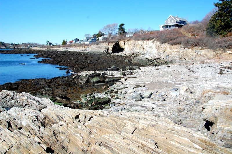 19 Goodwin Lane Harpswell, ME 04066 - Photo 3 of 31 the beach at low tide
