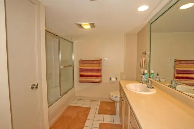 $989,900 | 70 Tennyson Drive, Longmeadow, MA 01106