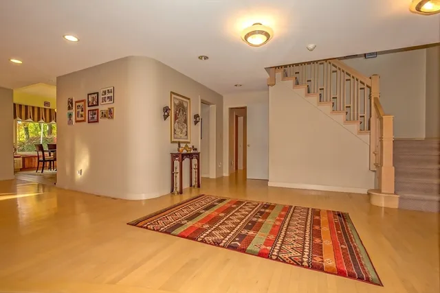 $989,900 | 70 Tennyson Drive, Longmeadow, MA 01106