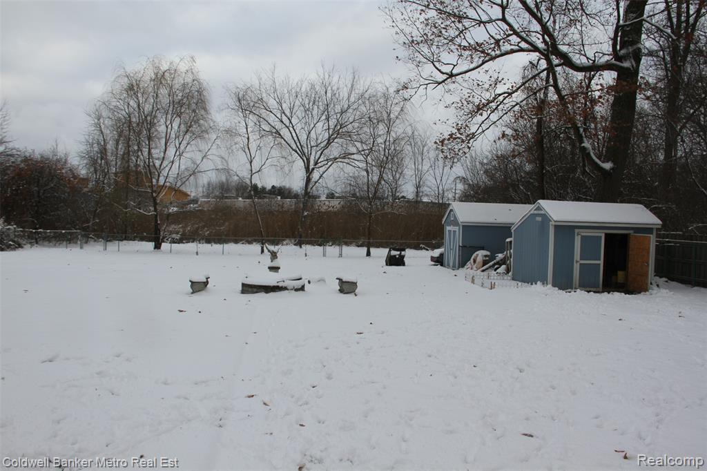 4092 Woodstock Road Waterford, MI 48328 - Photo 30 of 63