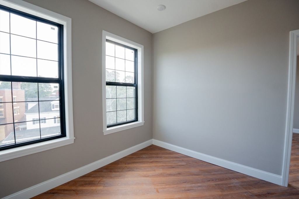 13 Nahant Street, Unit 4D Lynn, MA 01902 - Photo 6 of 16