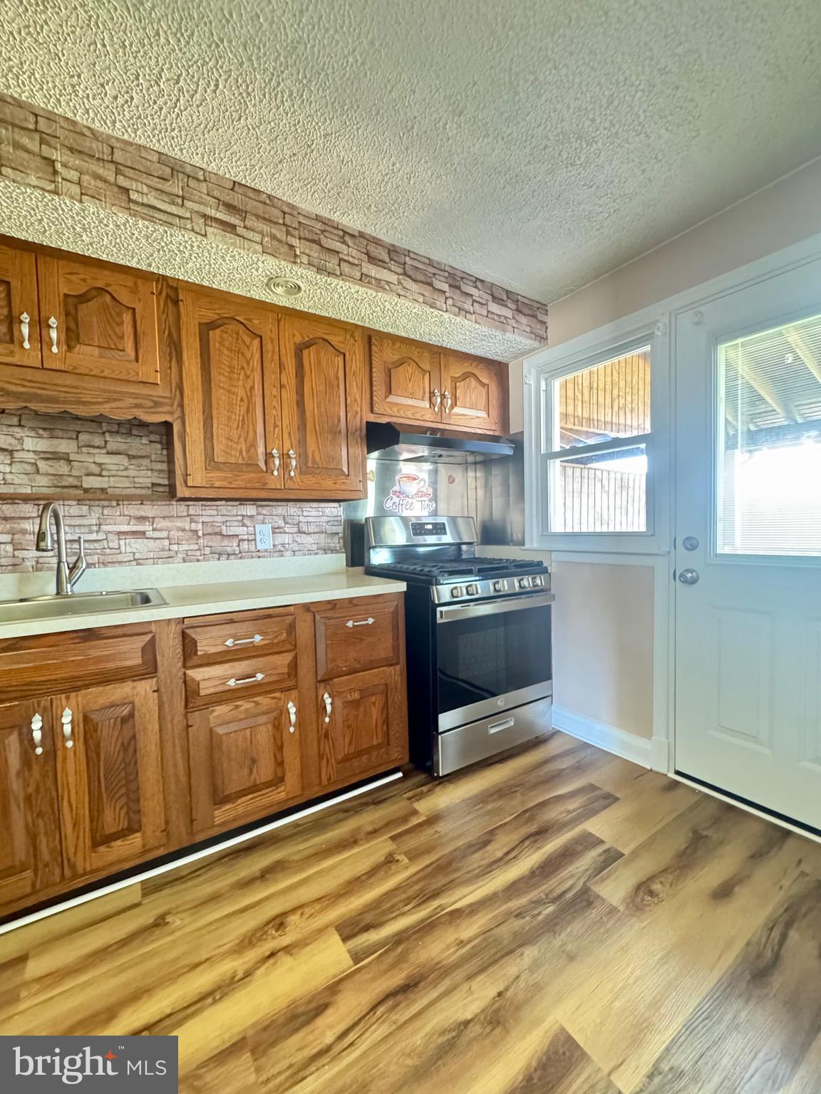 1874 Church Road Baltimore, MD 21222 - Photo 10 of 24 Gallery Image 10