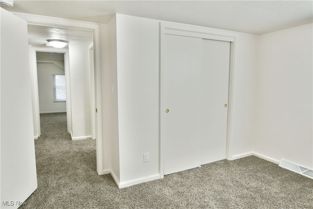 1460 North Road Northeast Warren, OH 44483 - Photo 25 of 50 Bedroom 3