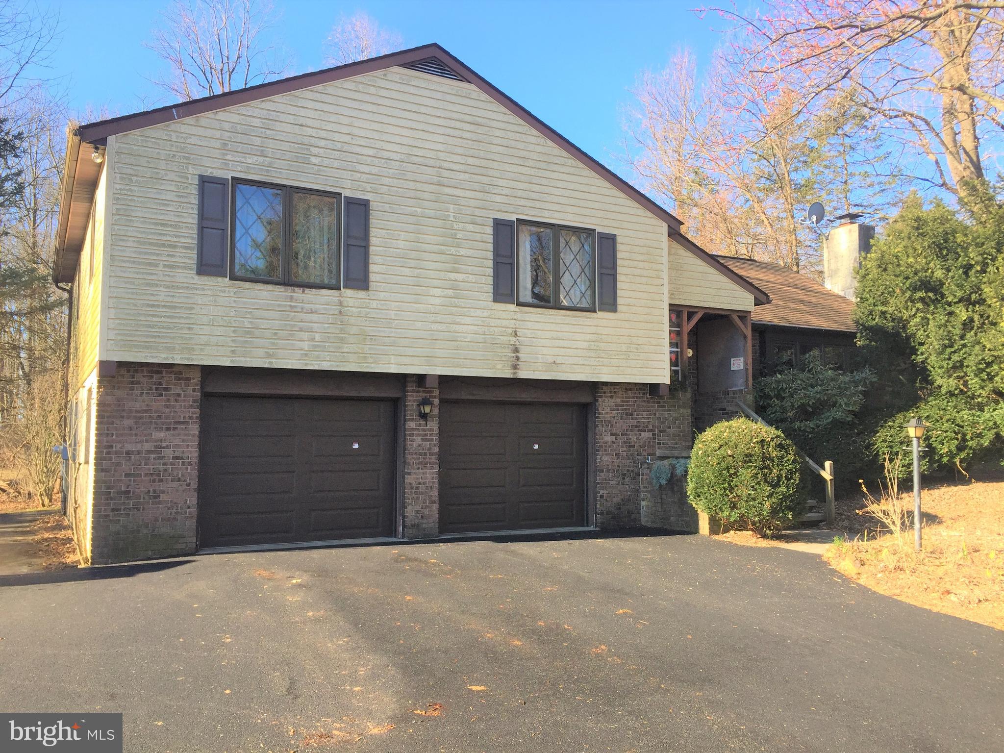 739 Mountain Road Boyertown, PA 19512 - Photo 3 of 12 Gallery Image 3