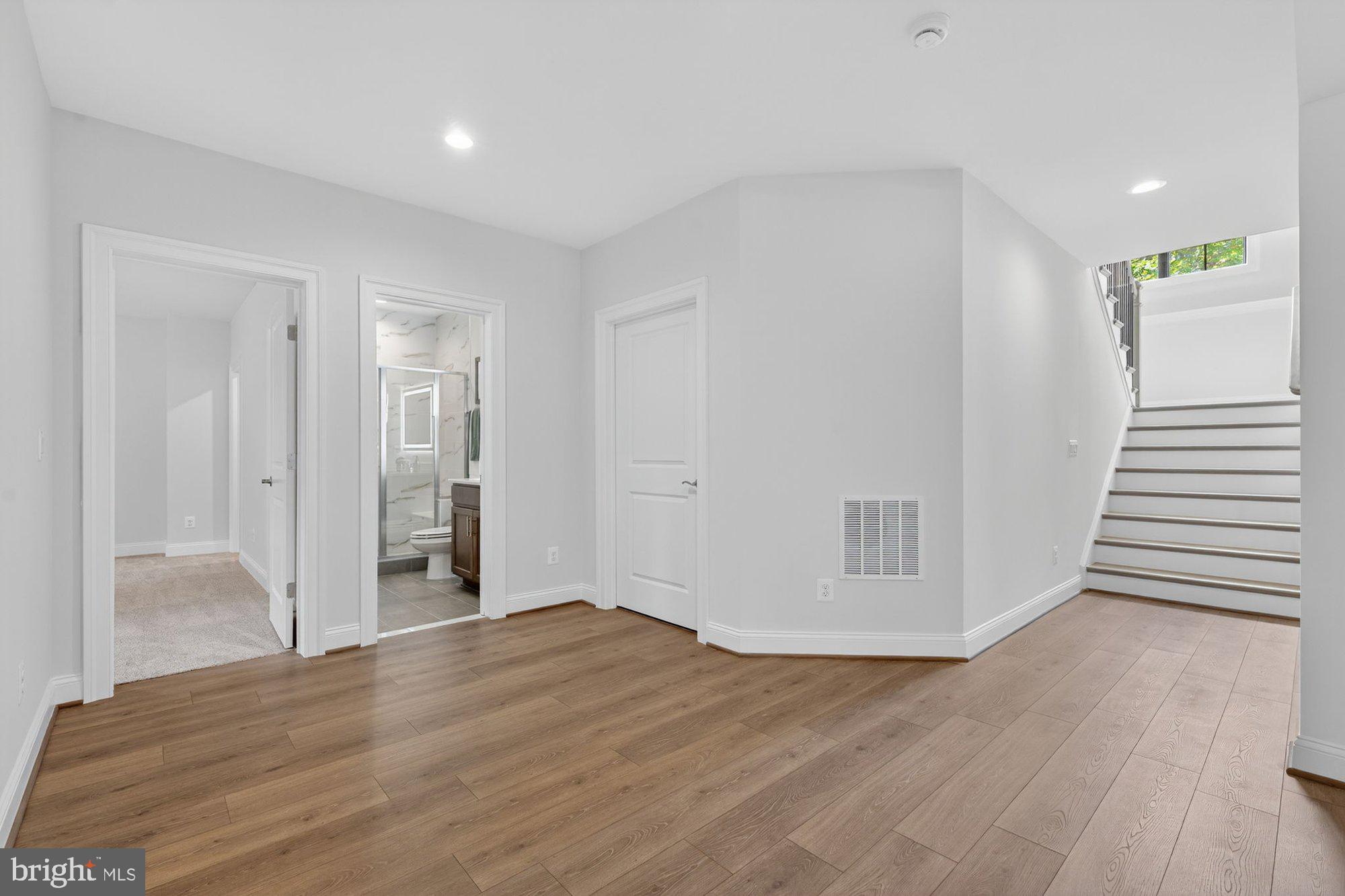 2002 Mcfall Street McLean, VA 22101 - Photo 99 of 121