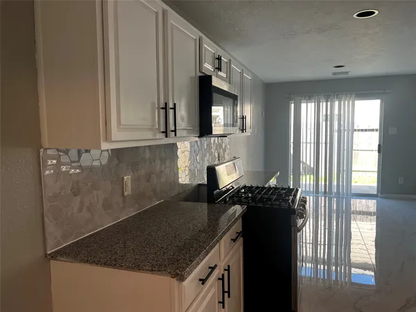 $2,200 | 2706 Piney Lake Court, Houston, TX 77038