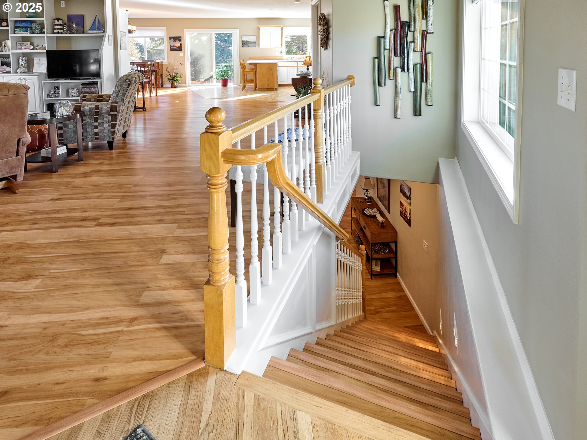 920 Hermanson Street Woodburn, OR 97071 - Photo 15 of 48 a view of entryway and hall with wooden floor