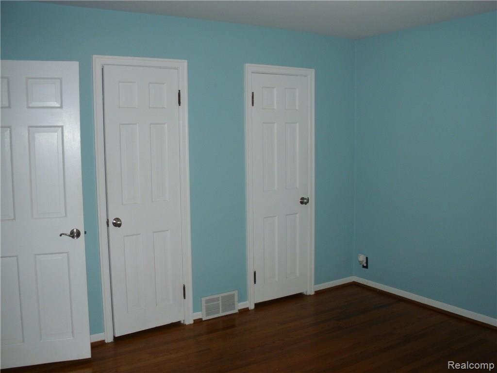 201 Barrington Road Bloomfield Hills, MI 48302 - Photo 30 of 37