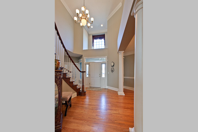 905 Middleton Lane Inverness, IL 60010 - Photo 2 of 18