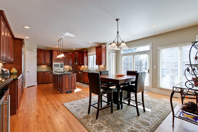 905 Middleton Lane Inverness, IL 60010 - Photo 6 of 18