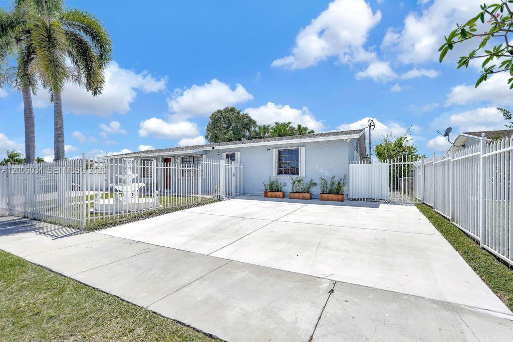 25420 Southwest 124th Place, Unit 1A Homestead, FL 33032 - Photo 6 of 36 Photo 6