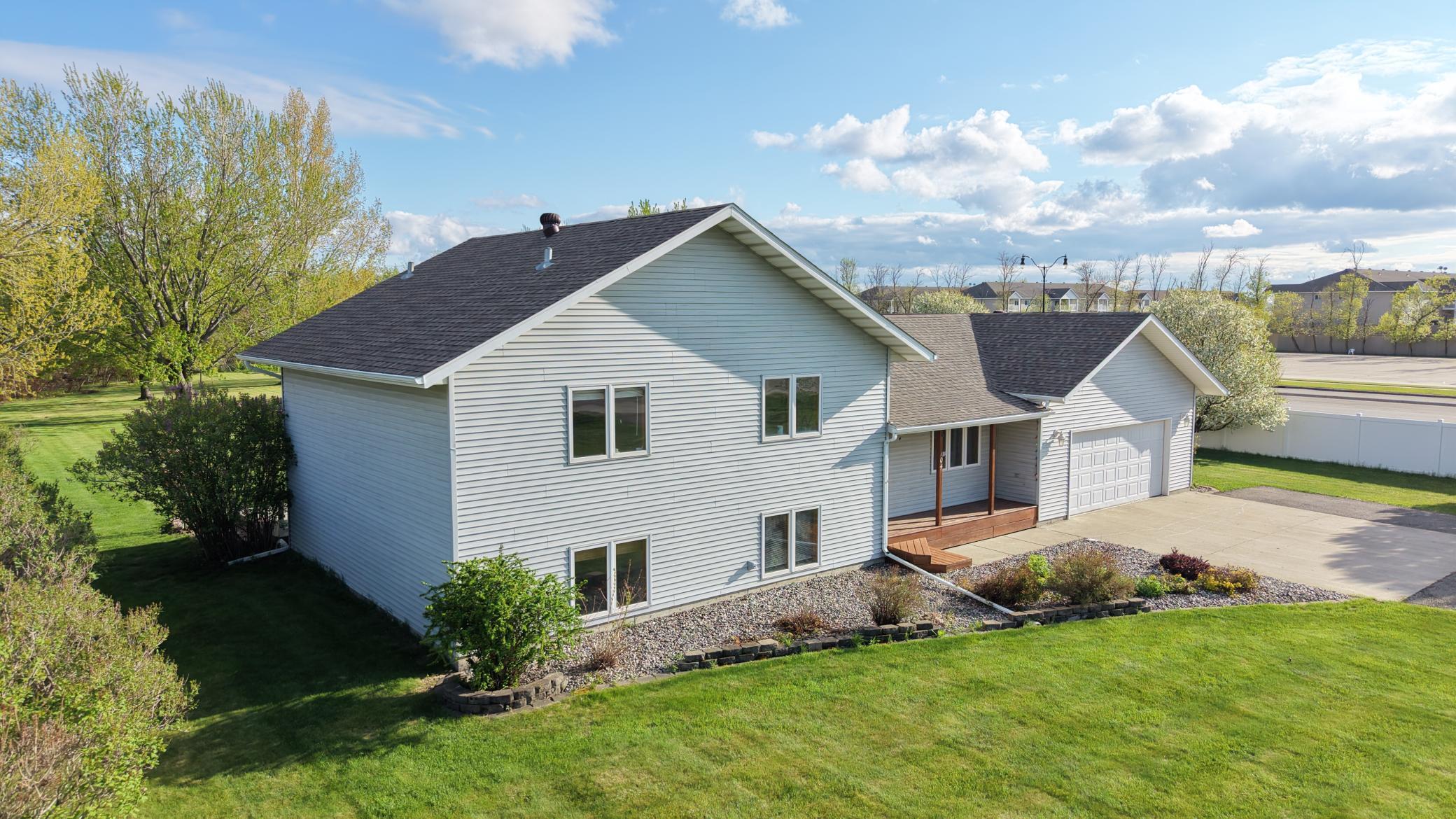 104 Golden Spike Road West Fargo, ND 58078 - Photo 5 of 24