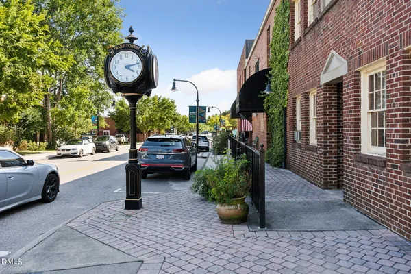 $400,000 | 711 Grove Edge Lane, Unit 200, Wake Forest, NC 27587