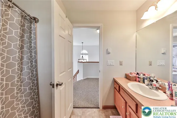 $375,000 | 2260 Reo Drive, Effort, PA 18330