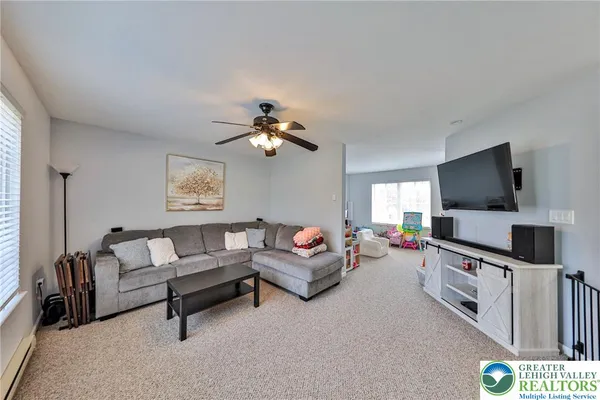 $375,000 | 2260 Reo Drive, Effort, PA 18330
