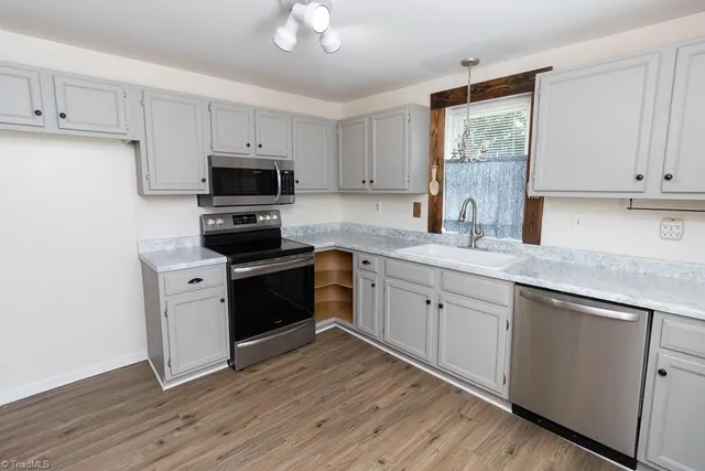 $222,900 | 2327 Scalesville Road, Summerfield, NC 27358