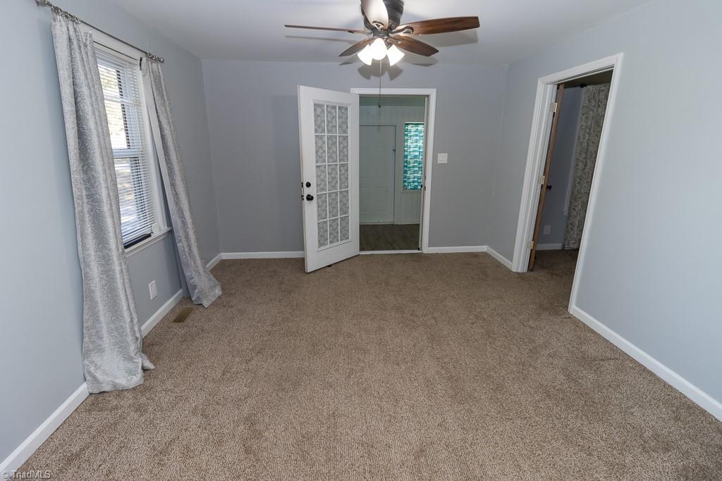 2327 Scalesville Road Summerfield, NC 27358 - Photo 3 of 28 GREAT SPACE !! WINDOW TREATMENTS REMAIN