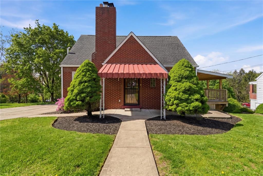 81 Coraopolis Road Coraopolis, PA 15108 - Photo 1 of 50 Welcome to 81 Coraopolis Rd!
