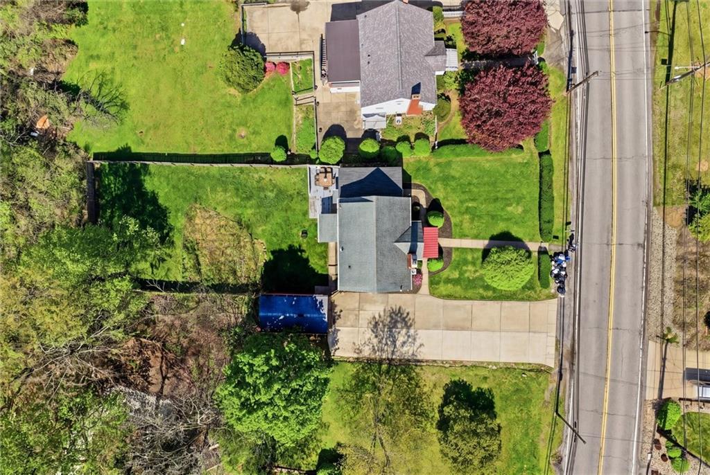 81 Coraopolis Road Coraopolis, PA 15108 - Photo 45 of 50 6 car driveway
