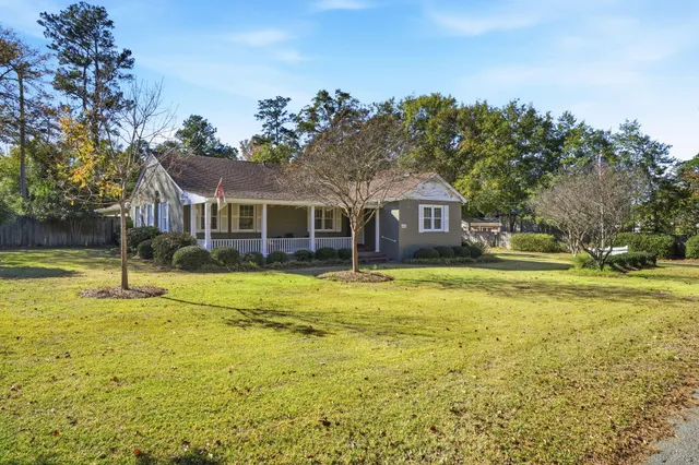 $380,000 | 465 Woodland Terrace, Elloree, SC 29047