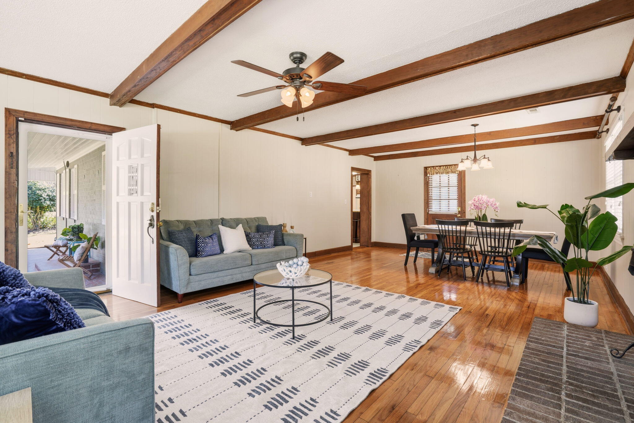465 Woodland Terrace Elloree, SC 29047 - Photo 6 of 50 Living Room