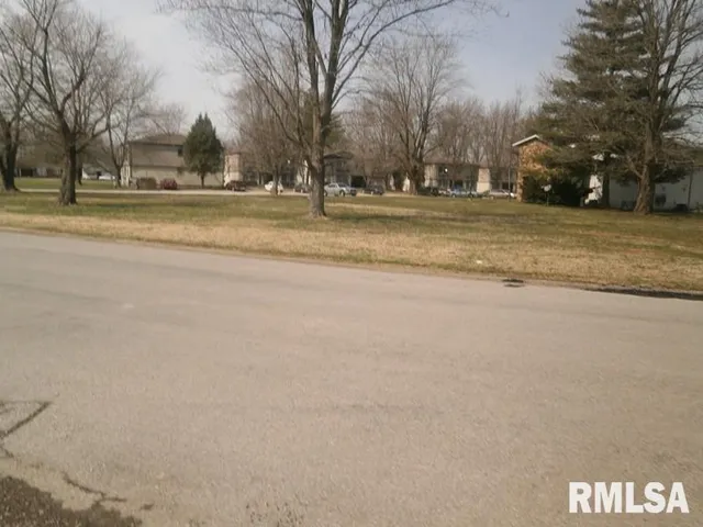 a view of road with with house