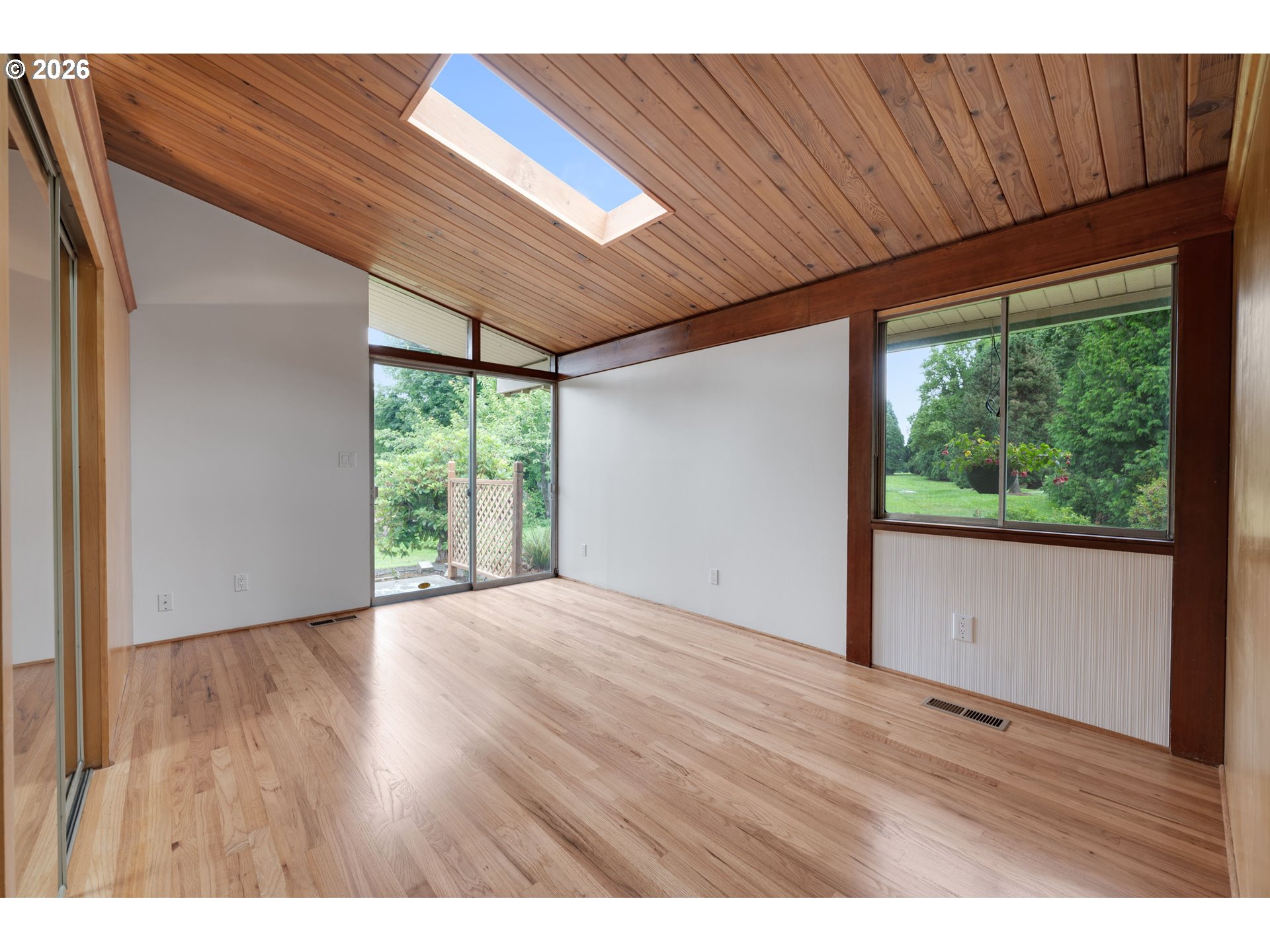 9324 Northeast Levee Road Portland, OR 97211 - Photo 24 of 45 Bedroom, Primary