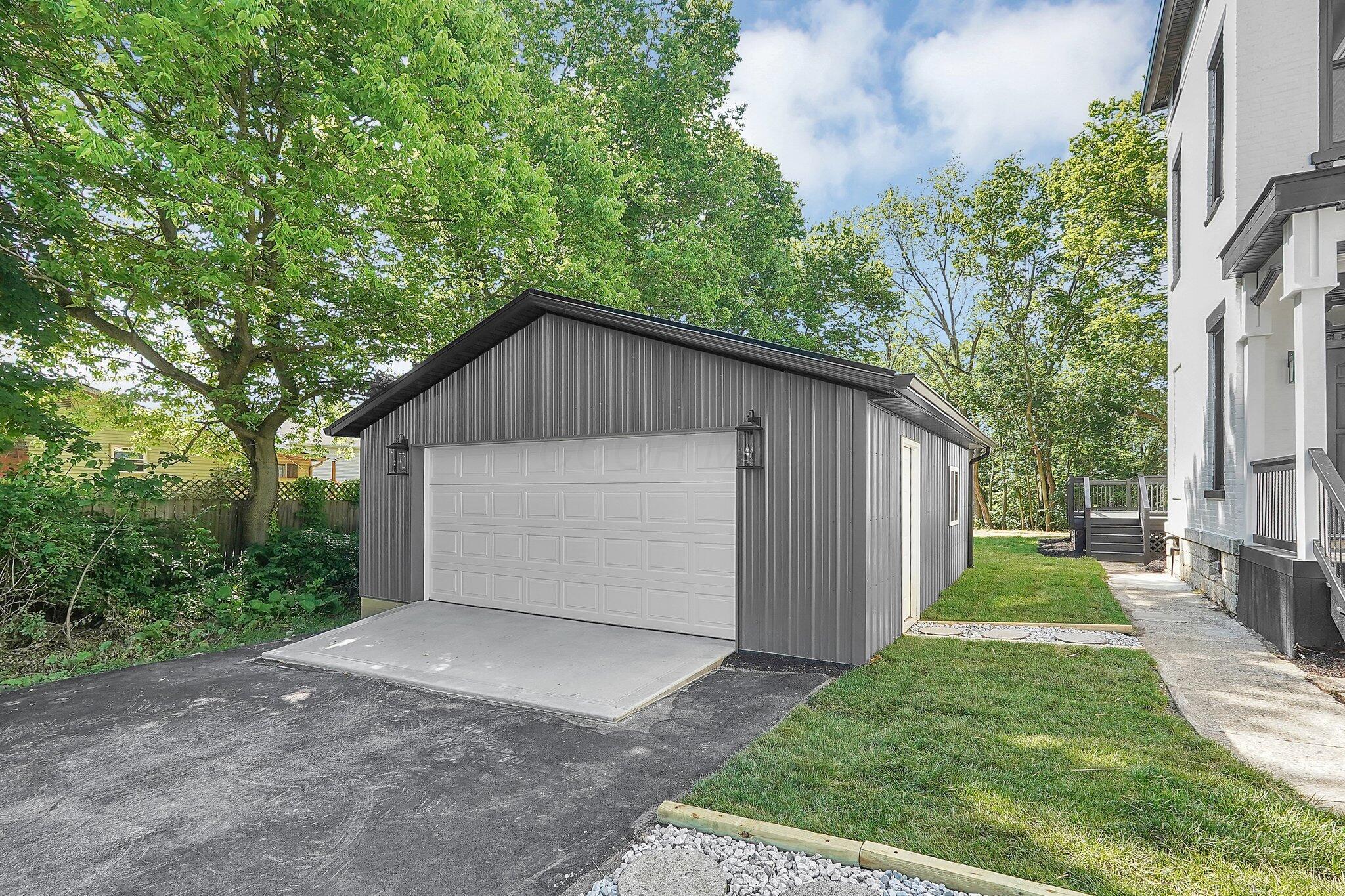 1571 Dyer Road Grove City, OH 43123 - Photo 5 of 66 60-web-or-mls-1571-dyer-rd