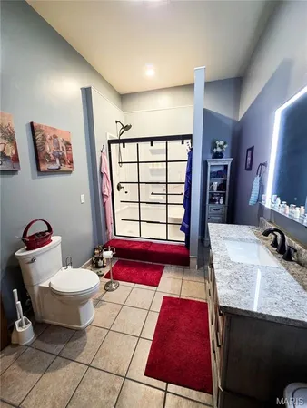 $525,000 | 6038 McCarty Road, Kinmundy, IL 62854