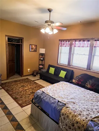 $499,999 | 6038 McCarty Road, Kinmundy, IL 62854