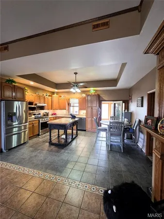 $525,000 | 6038 McCarty Road, Kinmundy, IL 62854