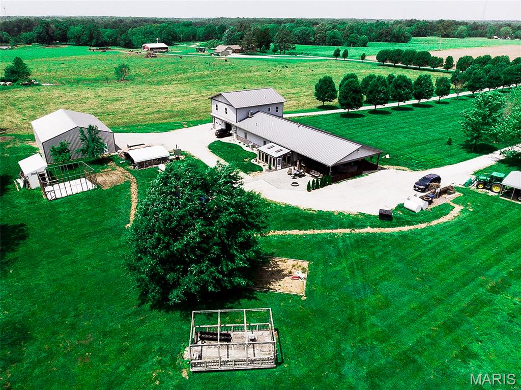 6038 McCarty Road Kinmundy, IL 62854 - Photo 4 of 47