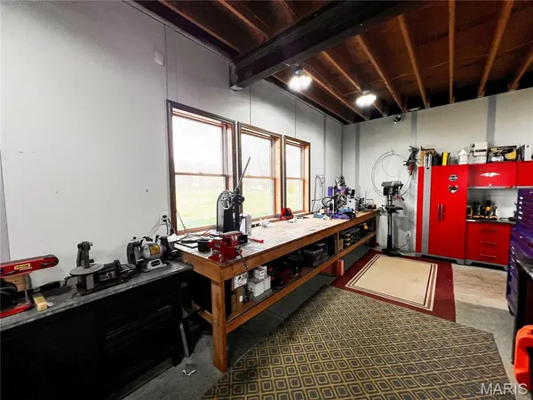 $525,000 | 6038 McCarty Road, Kinmundy, IL 62854