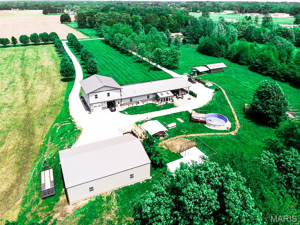 6038 McCarty Road Kinmundy, IL 62854 - Photo 5 of 47