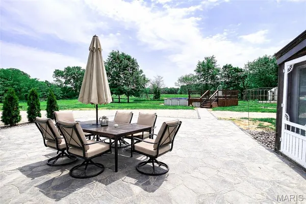 $499,999 | 6038 McCarty Road, Kinmundy, IL 62854